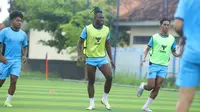 Pertajam Lini Serang, Persijap Jepara Resmi Datangkan Striker Timnas Burundi: Stok Mesin Gol Kian Melimpah